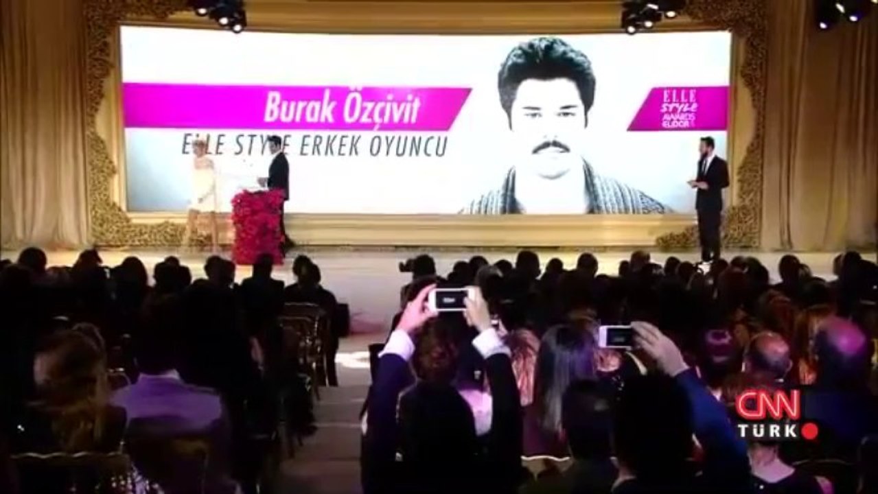 Burak Özçivit-Elle Style Awards 2013
