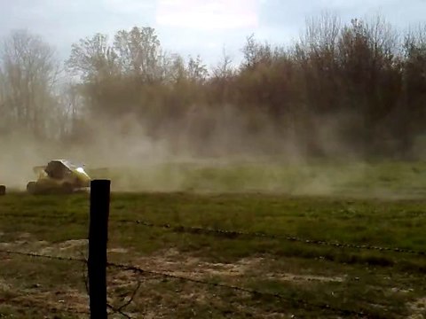 kart cross honda 600 rr injection en bleu vs honda 600 carbu brancquart en jaune