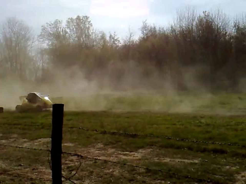 kart cross honda 600 rr injection en bleu  vs honda 600 carbu brancquart en jaune