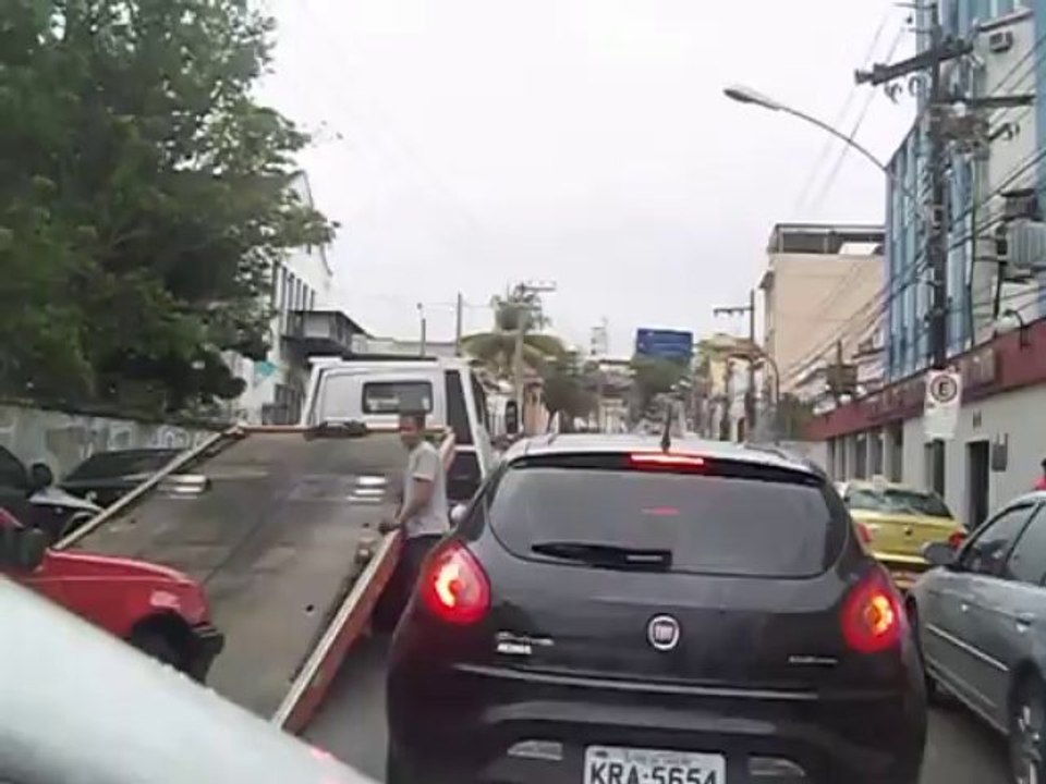 FLAGRANTE IMPRESSIONANTE