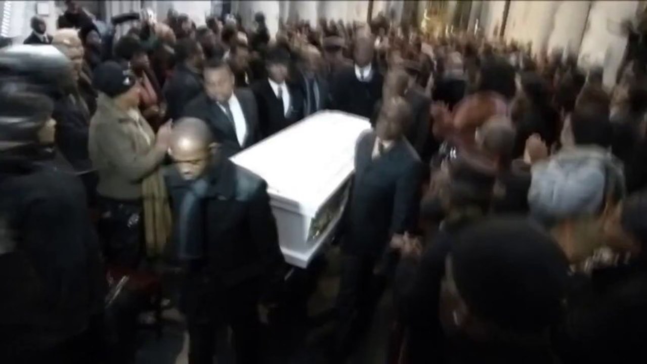 L'INTÉGRALITÉ DE LA CÉRÉMONIE ÉMOUVANTE ET TRISTE D'OBSÈQUES DU SEIGNEUR TABU LEY ROCHEREAU À BRUXELLES...@VoiceOfCongo