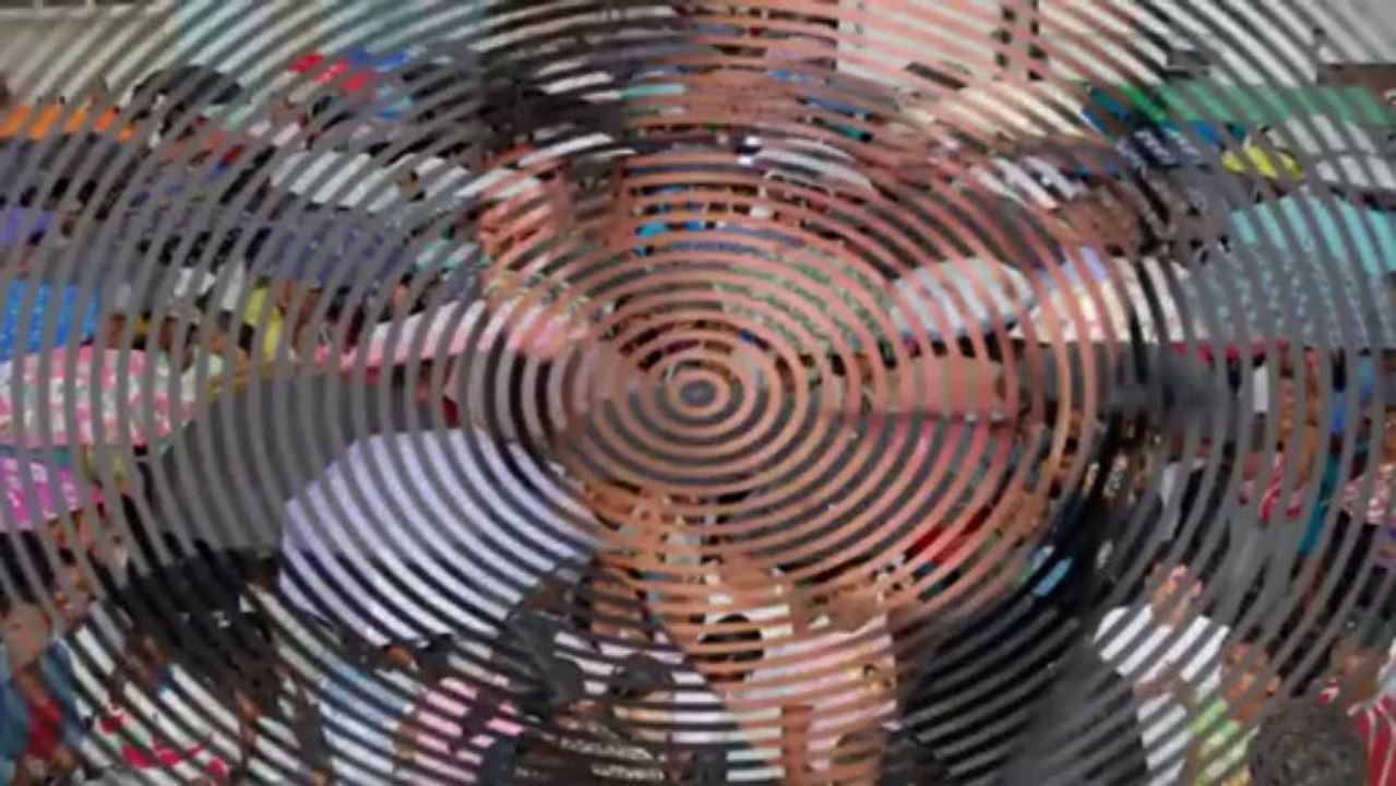 NAS TUAS MÃOS Ó IMACULADA.