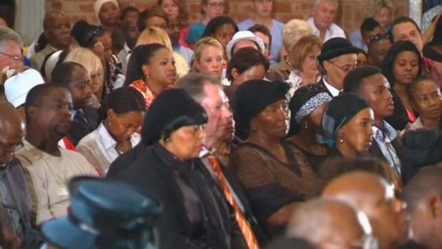 South Africans remember Mandela with praise and prayers
