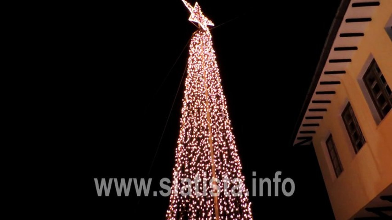 www.siatista.info - 08/12/2013 - Άναμμα του Χριστουγεννιάτικου δέντρου