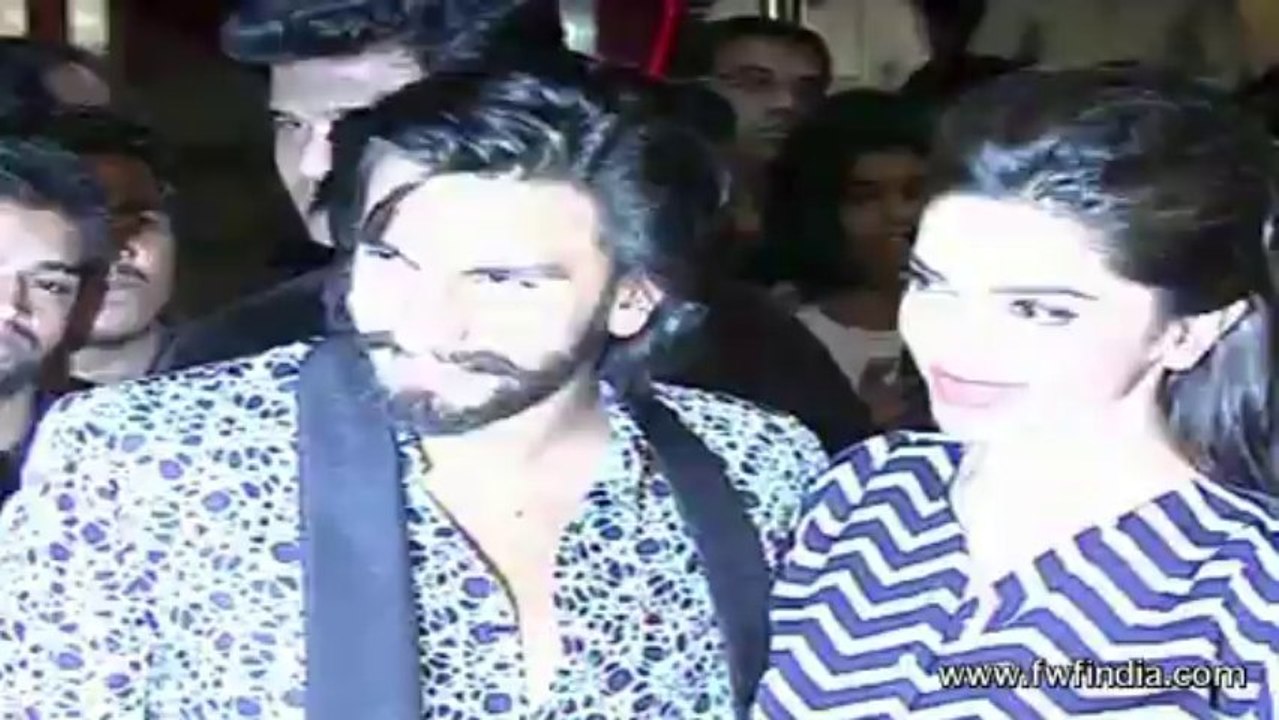 RANVEER AND DEEPIKA MEET FANS AT PVR CINEMA