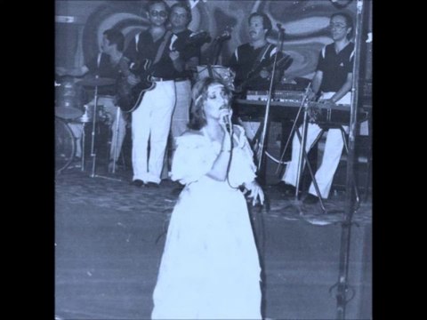 Efkariye - Alışmak Sevmekten Zor