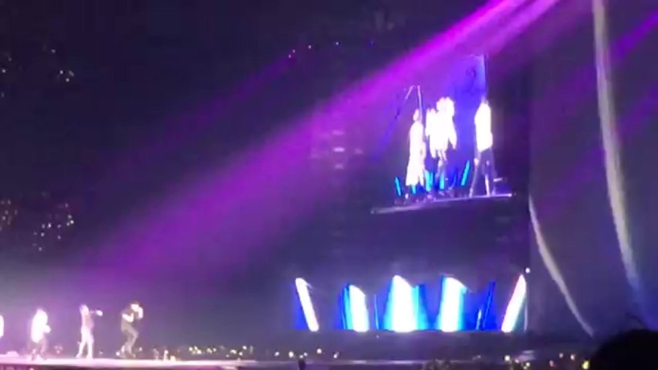 131129  Kyocera Dome - Officially Missing You + Introduction/Greetings + Go Up