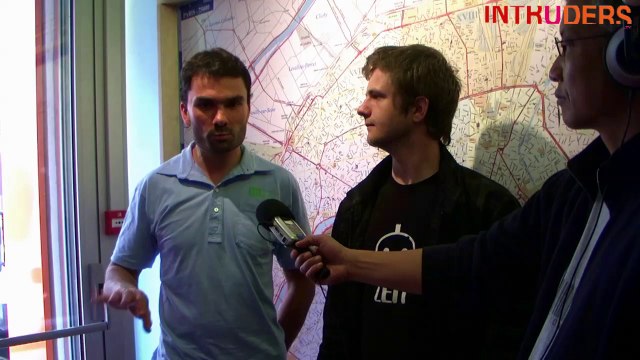 Un printemps-été 2011 tout en vinyl pour Paul Nazca et Maxime Dangles