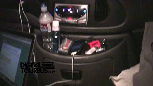 Tonight Alive - BUS INVADERS Ep. 361