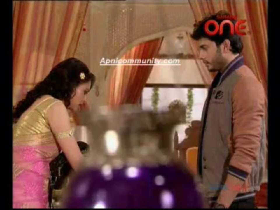 Aakhir Bahu Bhi Toh Beti Hee Hai 9 Dec2013-pt1