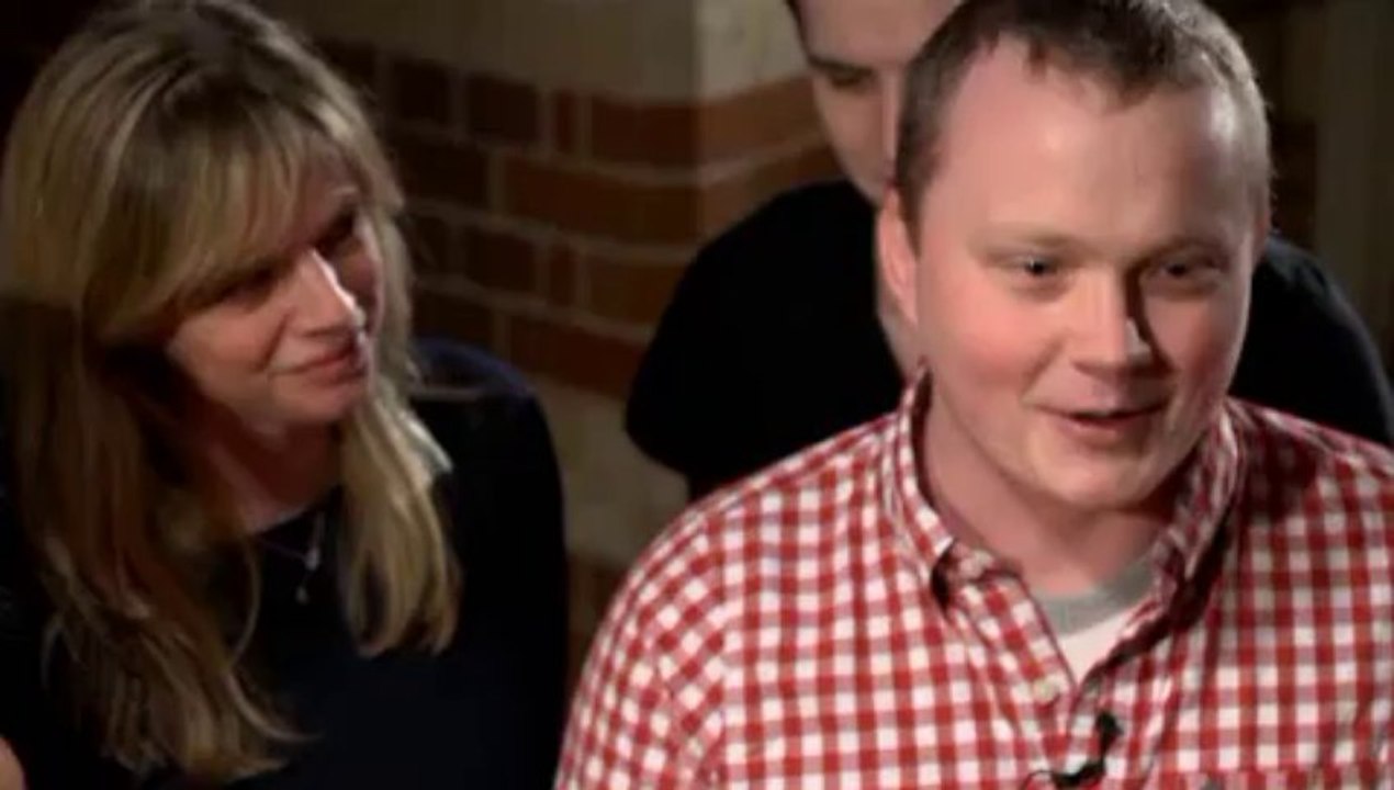 MRD Deck Red (DVD and Gimmick) by Big Blind Media - Magic Trick