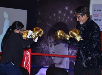 Mary Kom teaches  Big B boxing
