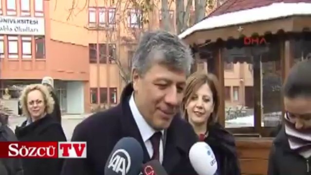 Mustafa Balbay kızını okula bıraktı