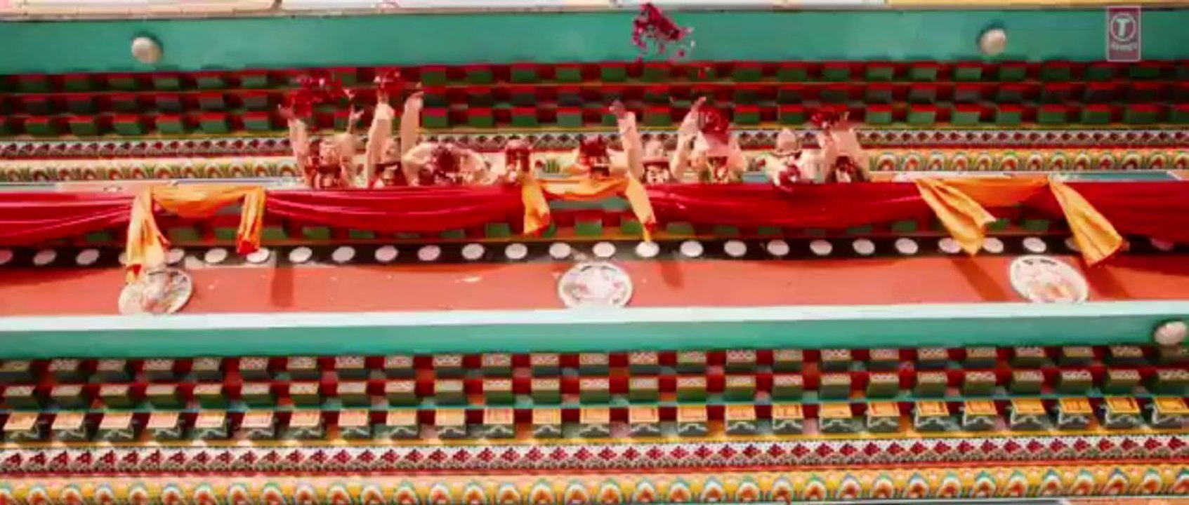 Yaariyan Theatrical Trailer (Official) _ Himansh Kohli, Rakul Preet, Nicole Faria, Dev Sharma