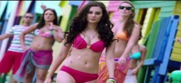 Yaariyan Sunny Sunny | Evelyn Sharma Hot Bikini Body