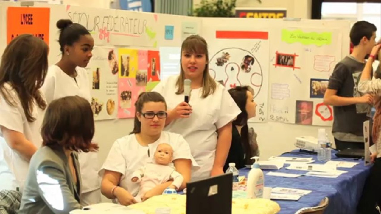 7ème salon de l'emploi et de la formation d'Etampes