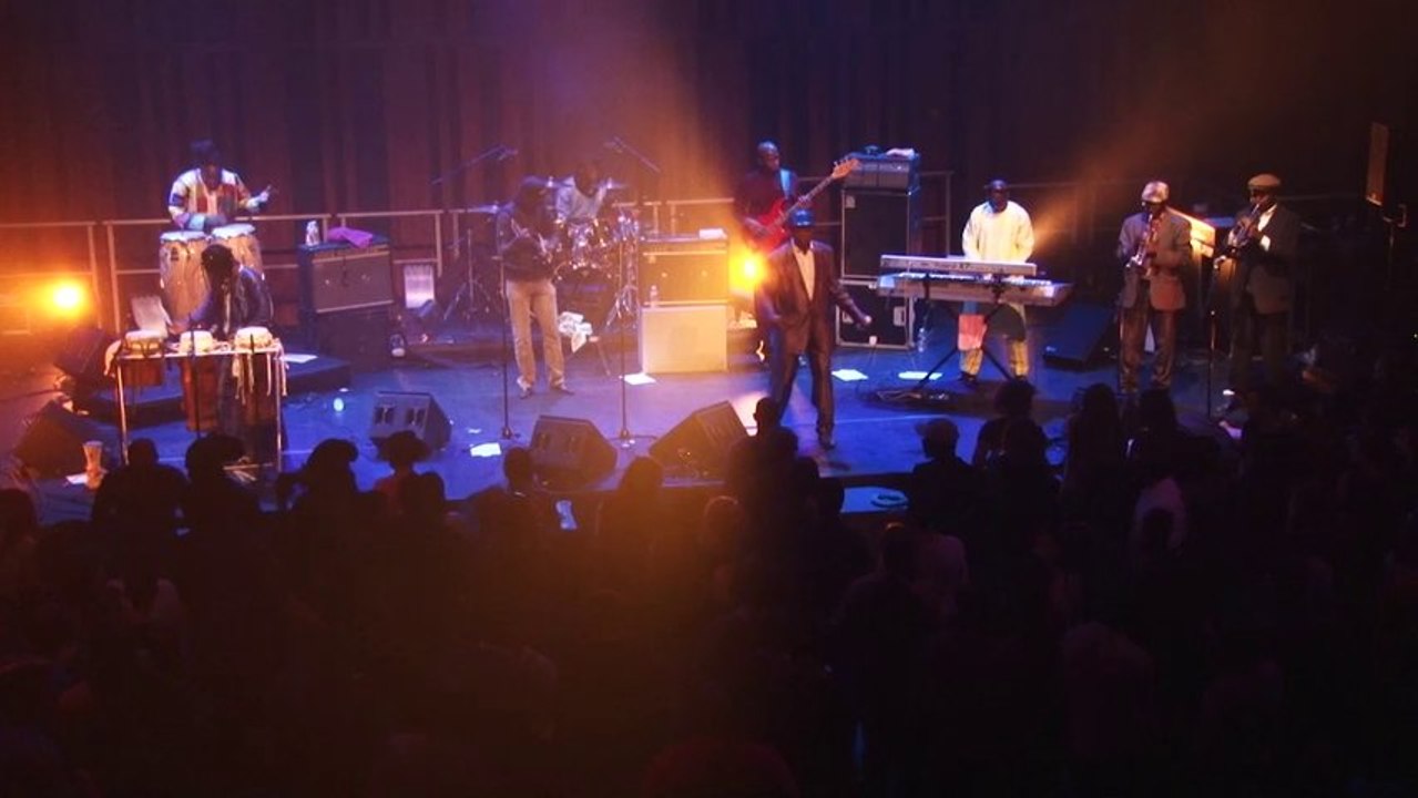 Pape Fall & Daara J Family au Centquatre / Tandem Dakar-Paris