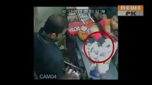 Women robbering a shopkeeper with her Lover