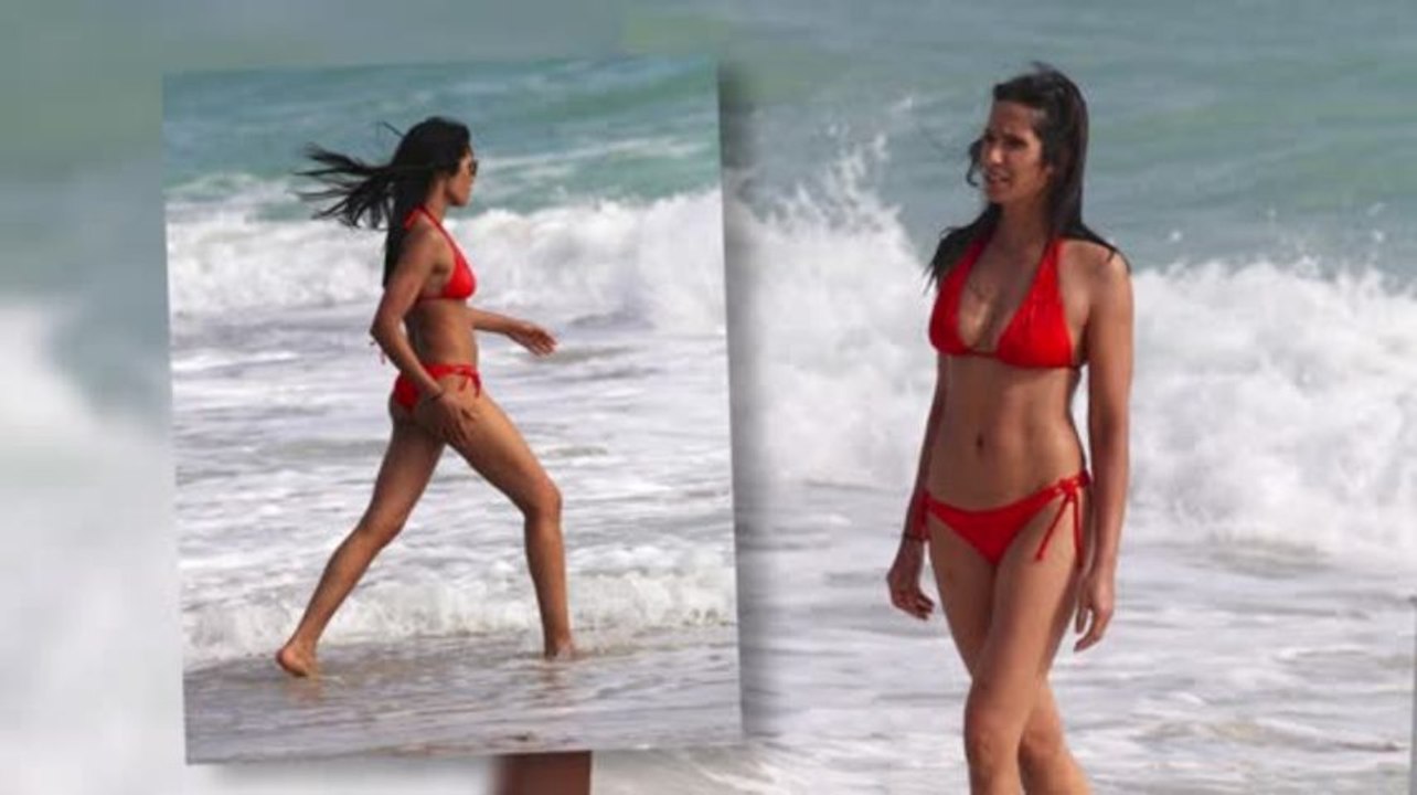 Padma Lakshmi im Bikini