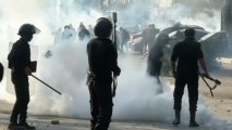 Police fire teargas at protesting Cairo university students