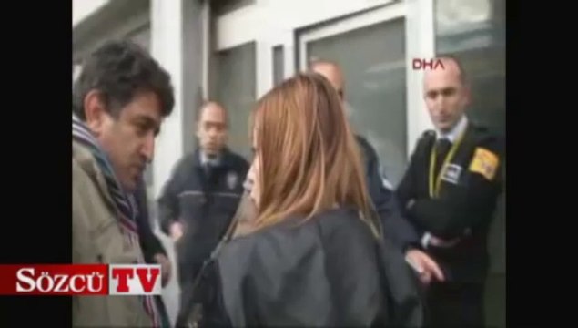 Silahlı soyguncu PTT şubesini soydu