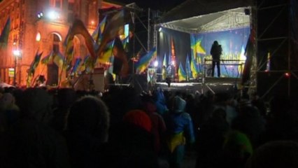 Protesters clash with police