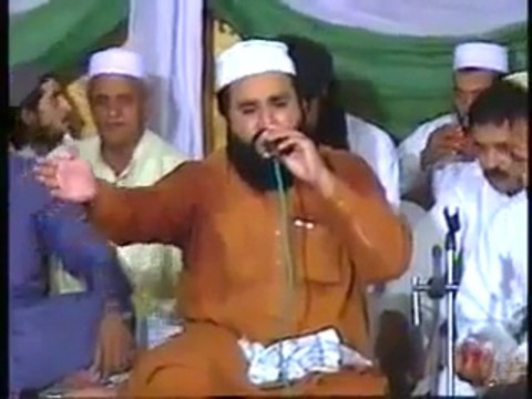 کلام حضرت اشیخ پیر سید نصیر الدین نصیر گیلانی رحمتہ الله علیہ ..لو مدینے کی تجلی سے لگائے ہوئے ہیں