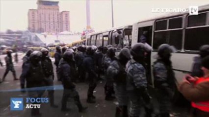 Ukraine : les policiers délogés par les manifestants