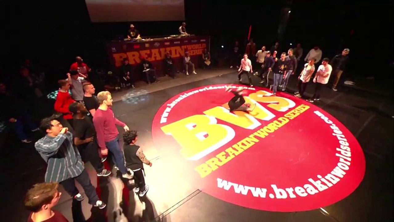 Quarterfinal 2  The Ruggeds (Holand) vs. Melting Force (France)