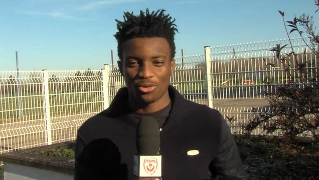 Moukandjo (ASNL) soutient l’opération Pas de Noël sans jouets