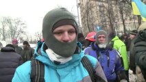 Ukraine: la police échoue à déloger les manifestants à Kiev