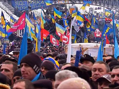Несмотря на мороз, «евромайдановцы» протестуют