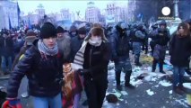 Kiev: l'opposizione chiede agli ucraini di rimanere a Maidan