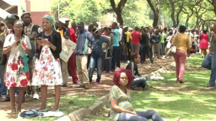 L'attente des Sud-Africains pour voir le cercueil de Mandela
