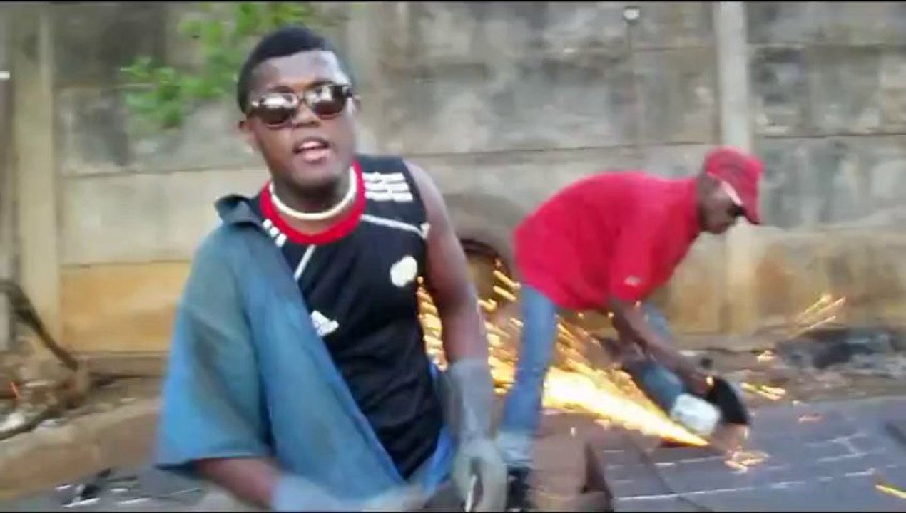 JEAN MARC  -   Sarotro velon-tegna  (gasy - malagasy)