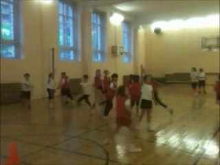 Урок физкультуры: "Защита знамени"