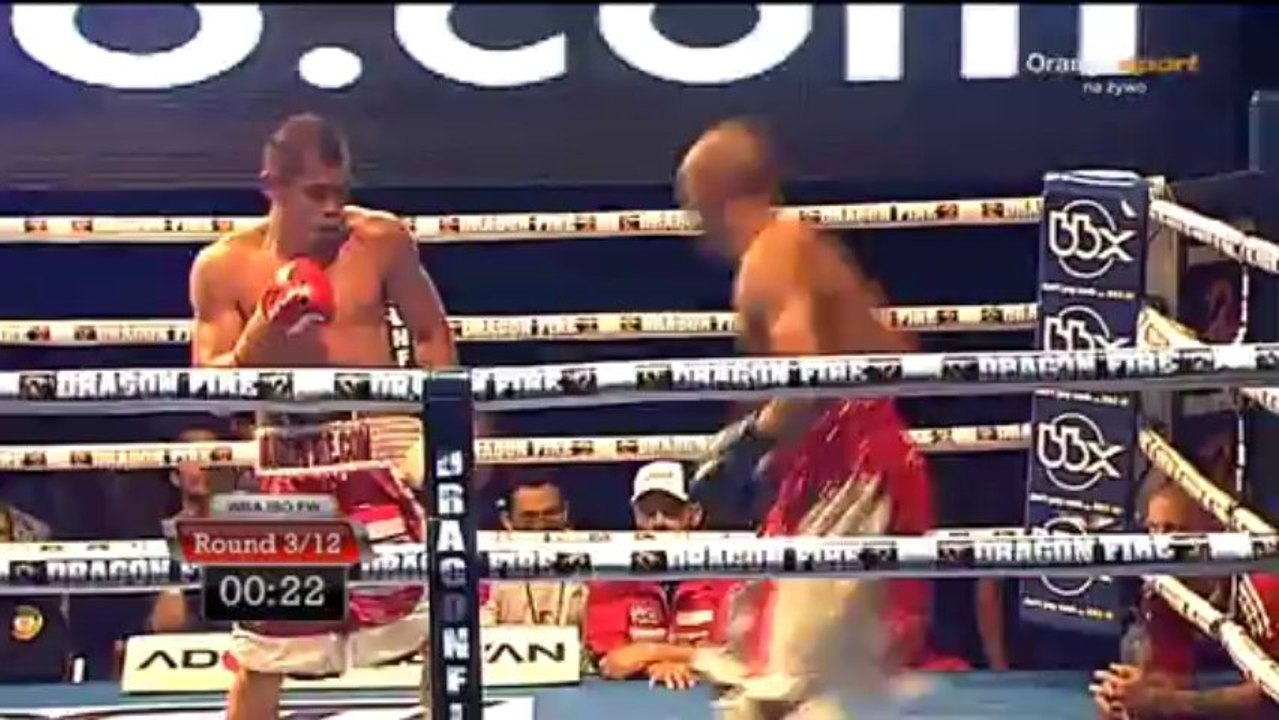 Chris John vs Simpiwe Vetyeka 2013-12-06