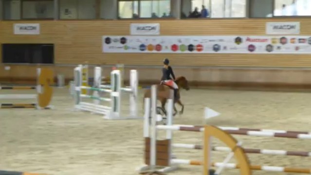 NANETTE DE LA SERRE MACON INDOOR 08 12 2013