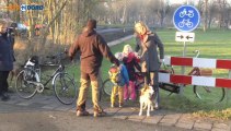 Ligfietser gered van verdrinkingsdood - RTV Noord