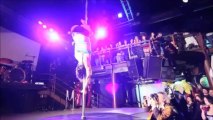 Angie Bailando en el pole dance London Club