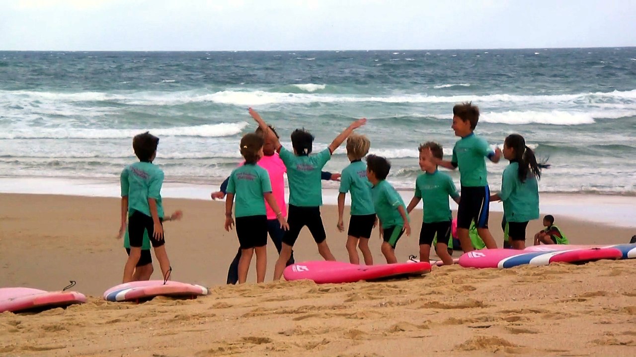 Séance d'échauffement avec Surf Seignosse Paradise