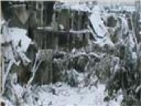 العاصفة الثلجية تزيد معاناة اللاجئين السوريين