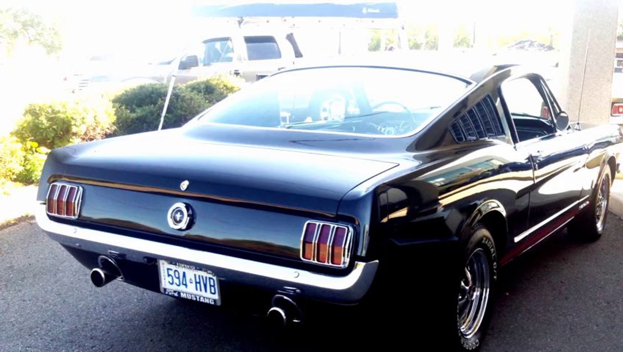 1964 FORD MUSTANG