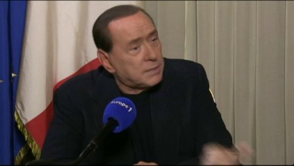 Berlusconi estime n'avoir commis aucune erreur