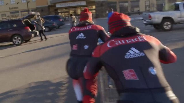 Le bobsleigh c'est marrant en fait - Vidéo de dingue pour la promo du bobsleigh!