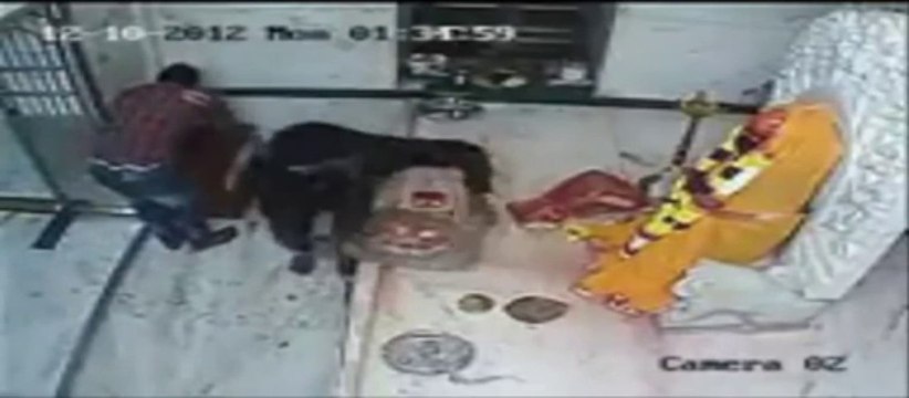 Temple Theft Caught On CCTV Footage In India