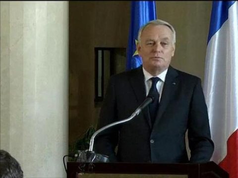 Pour Jean-Marc Ayrault il n'y a pas de divergence avec le président - 16/12