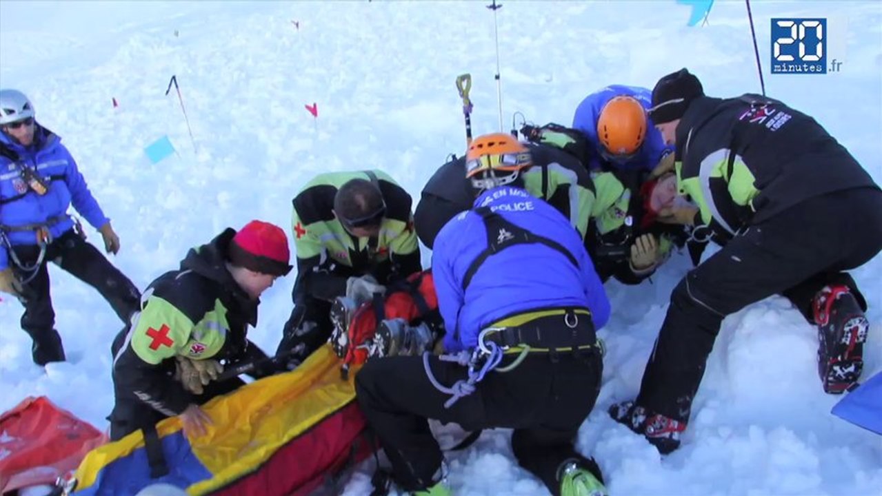 Comment les sauveteurs recherchent les survivants d’une avalanche
