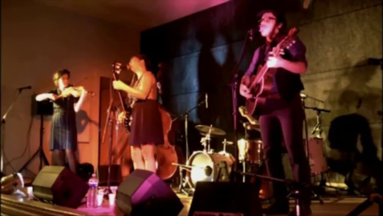 ISABEAU et les CHERCHEURS D'OR 1