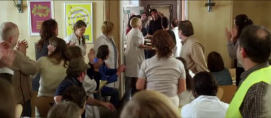 PRET A TOUT - Bande-annonce VF